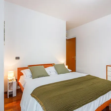 Apartamento Parking & Free Wifi - Functional *