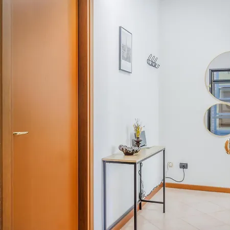 Parking & Free Wifi - Functional Módena