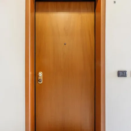 Parking & Free Wifi - Functional * Módena