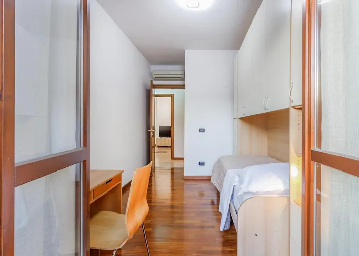 Parking & Free Wifi - Functional